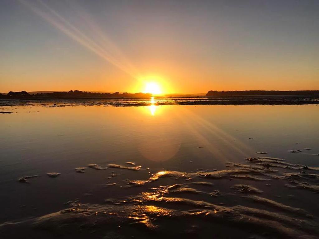 Taverner - Self Catering Holiday Home Close To Poole Quay Екстер'єр фото
