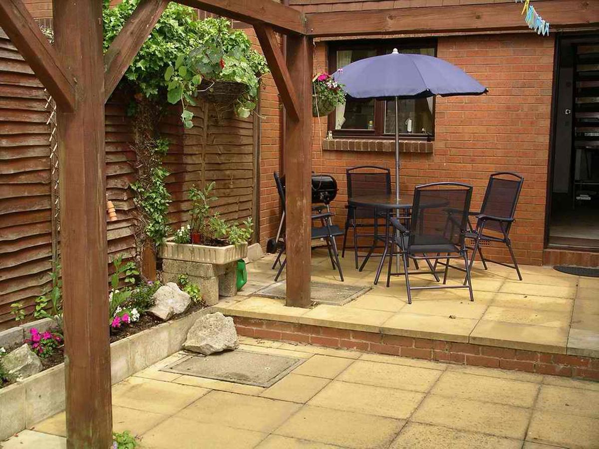 Taverner - Self Catering Holiday Home Close To Poole Quay Екстер'єр фото